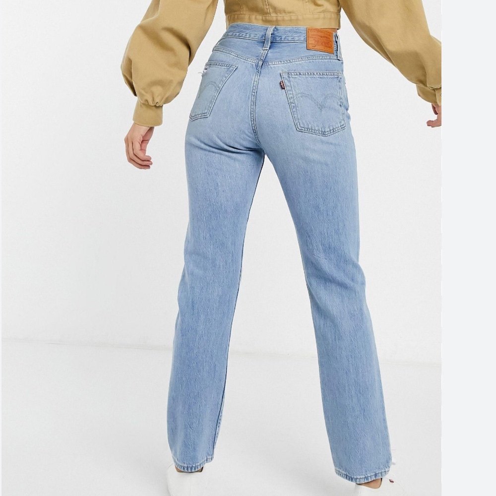 Levi’s 501 Jeans in light blue